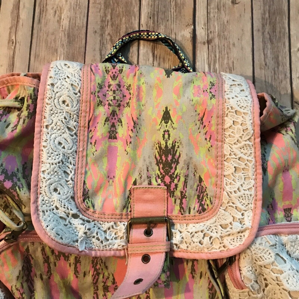 Tigerbear Republik Backpack Drawstring Snap - Picture 2 of 8